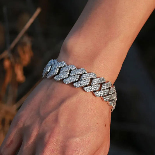 Men’s Luxury Iced Cuban Link Bracelet – Silver Diamond Finish