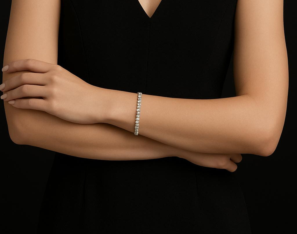 Elegant Classic Diamond Tennis Bracelet in White Gold – Round Cut Stones